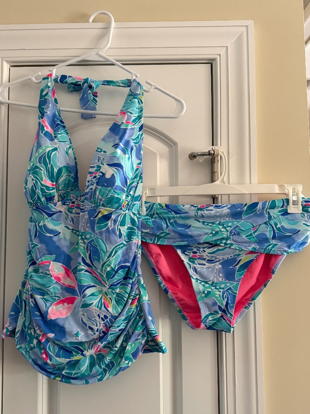 LN Lilly Pulitzer Bathing suit Bliss Tankini and Lagoon Sarong bottoms Size 10